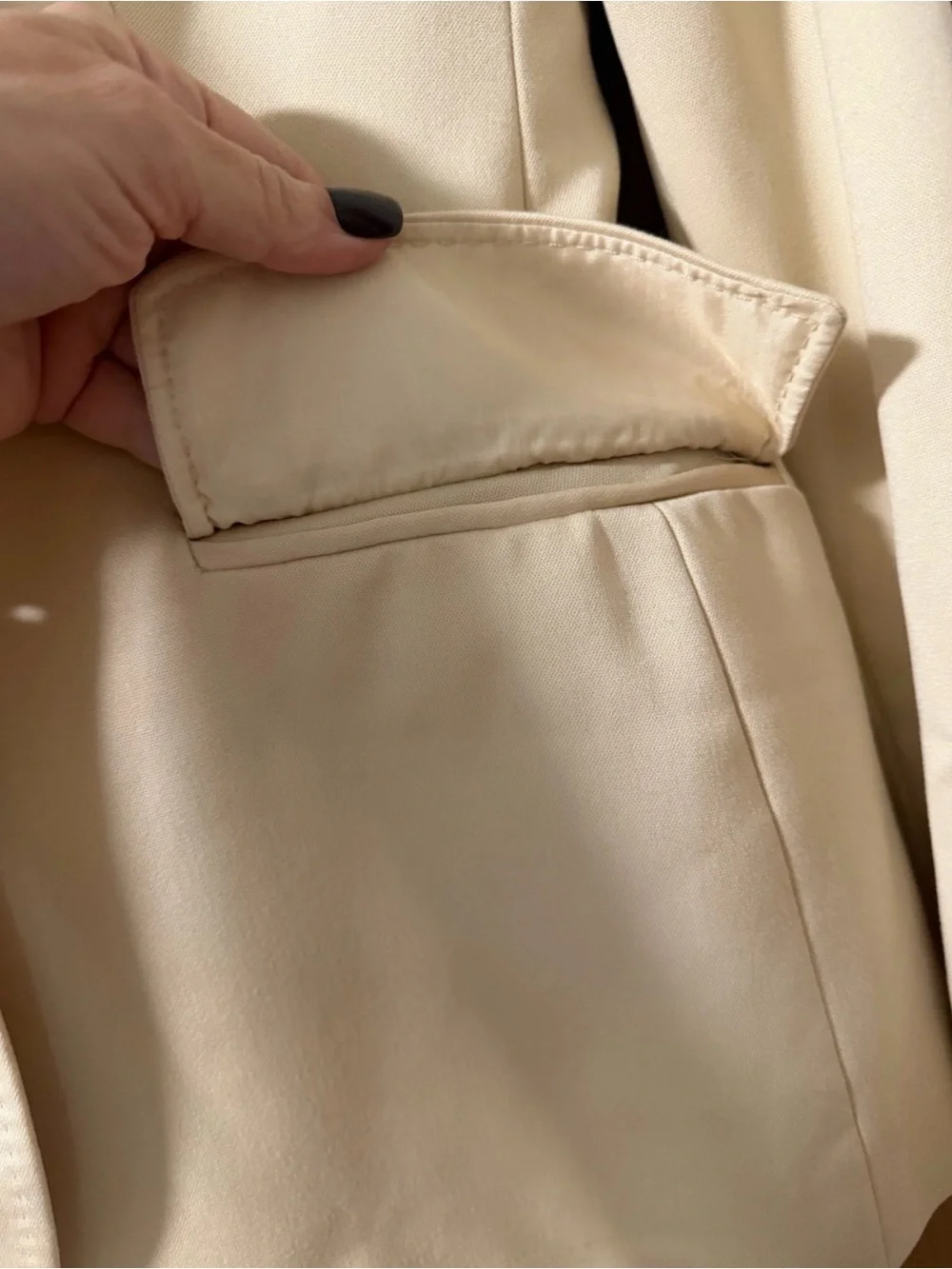 NWT! Anne Klein butter/Ivory Two-Piece Women's Blazer and Pant Suit